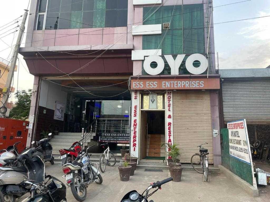 Hotel O 29172 Ess Enterprises Rājpura Екстериор снимка
